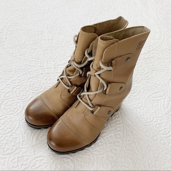 Sorel Shoes - Sorel Joan Of Arctic II Waterproof Wedge Boot (Sz 7)